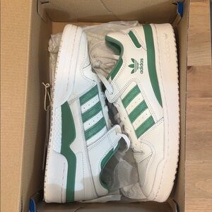 adidas Forum Low CL - Size 8.5